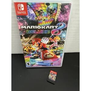 Mario Kart 8 Deluxe Edition - Nintendo Switch - Excellent in Game Box